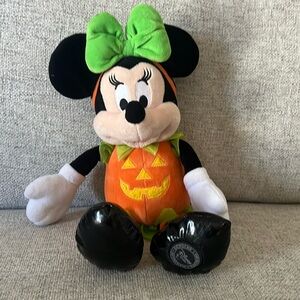 Collectible Halloween Minnie - Pumpkin